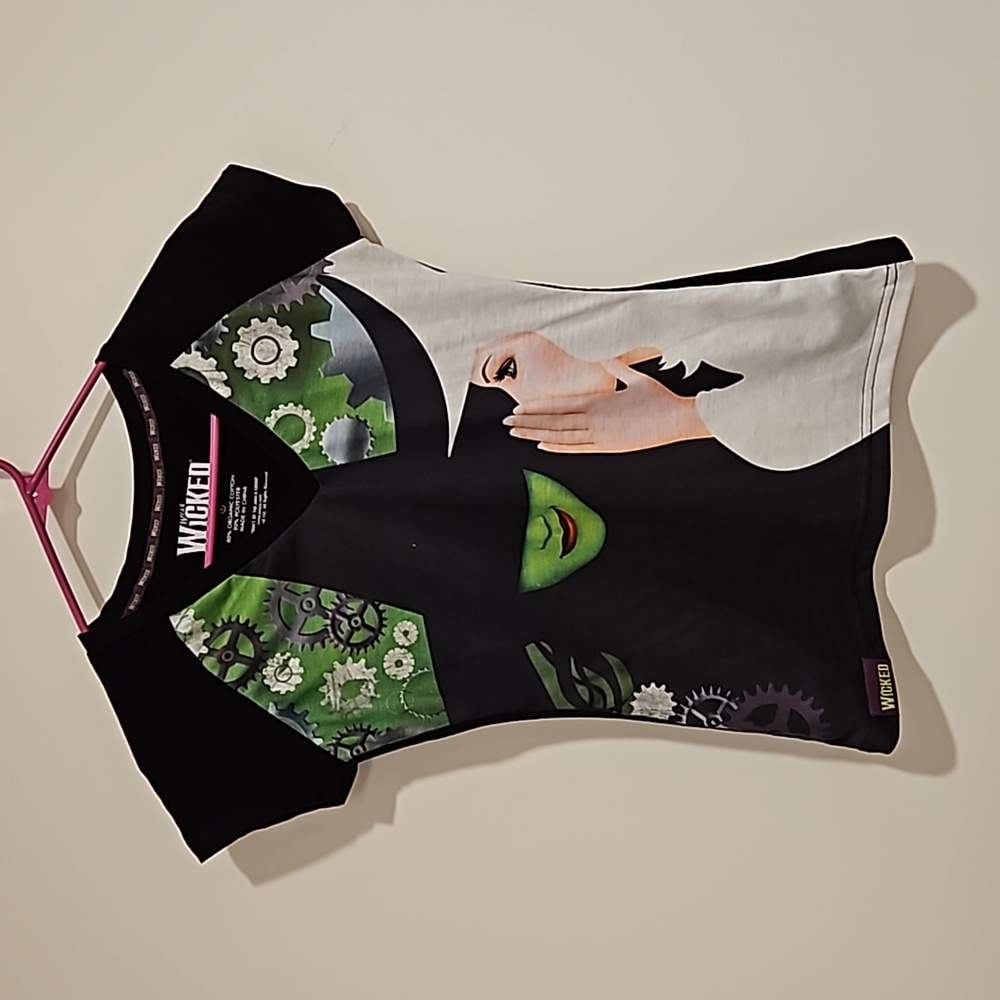 WICKED Glinda and Elphaba Oz cap sleeve graphic tee play merchandise Small